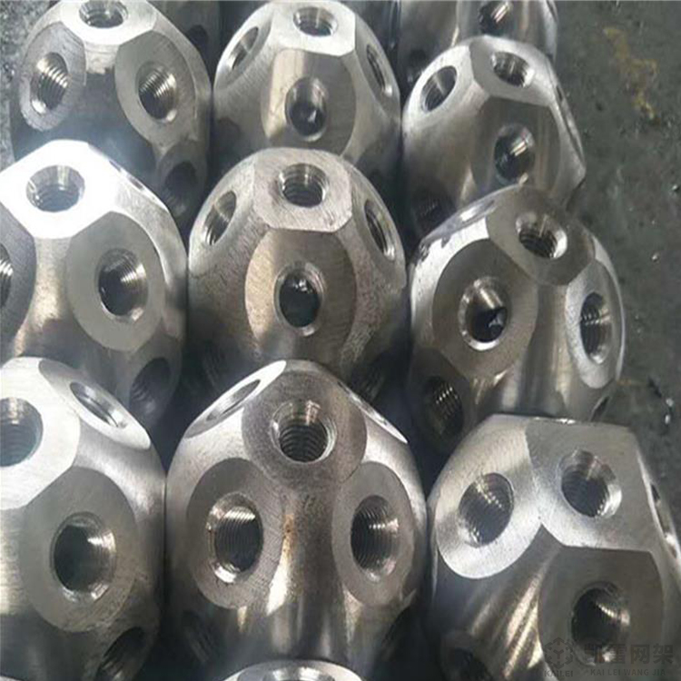 金山螺栓球网架加工安装方法